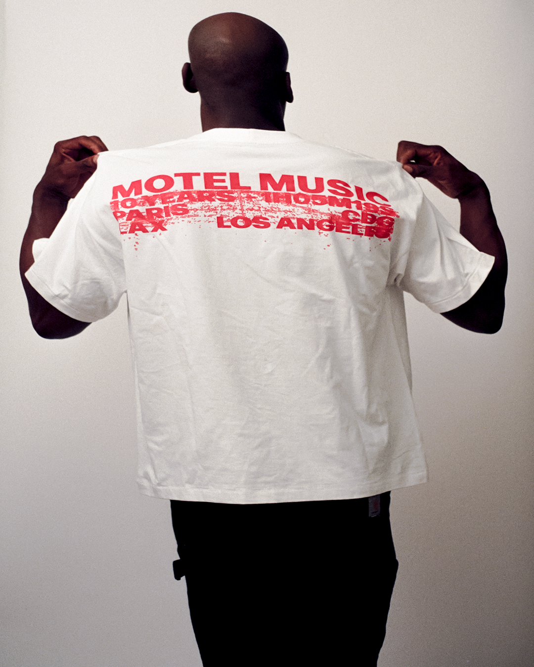 MOTEL MUSIC 10 YEARS TEE (WHITE)